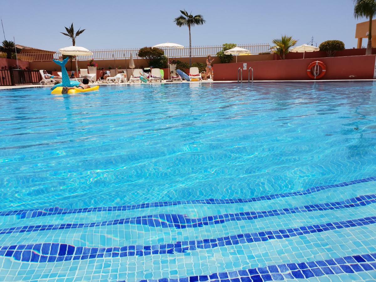 Terrazas Del Duque 2, Terrace, Sea View, Only 300 M To Beach, Heated Pool, Air Conditioning, Wifi Internet, Dishwasher, Washing Machine Costa Adeje  Bagian luar foto