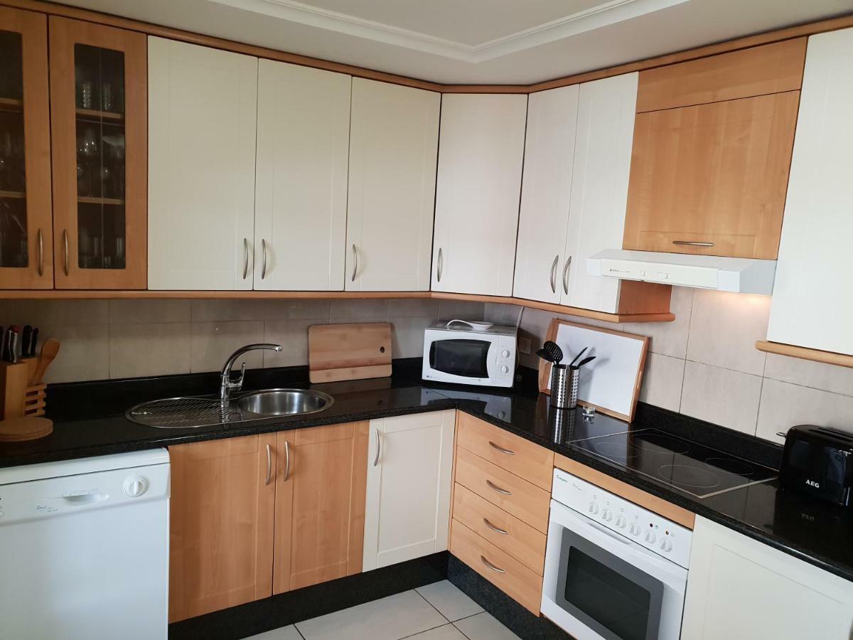 Terrazas Del Duque 2, Terrace, Sea View, Only 300 M To Beach, Heated Pool, Air Conditioning, Wifi Internet, Dishwasher, Washing Machine Costa Adeje  Bagian luar foto